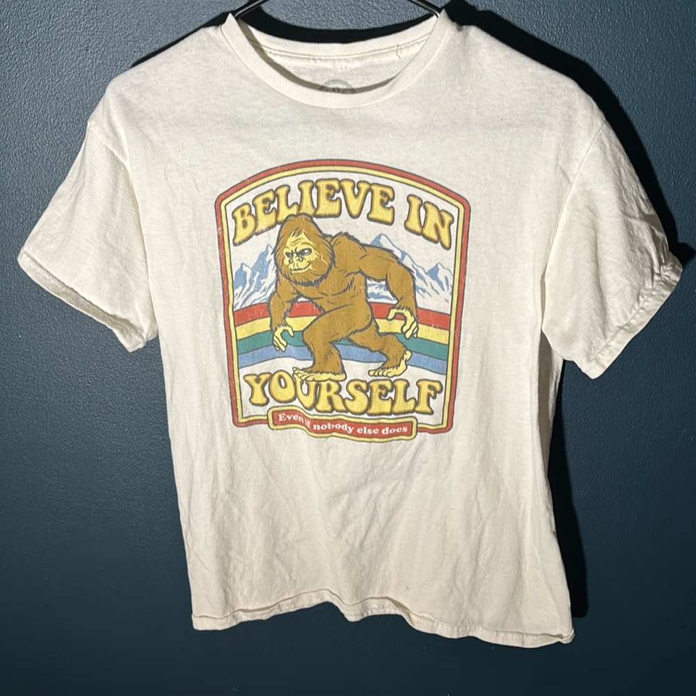 DOM Men’s Bigfoot Graphic Tee “Believe in Yourself even if nobody else does” Med